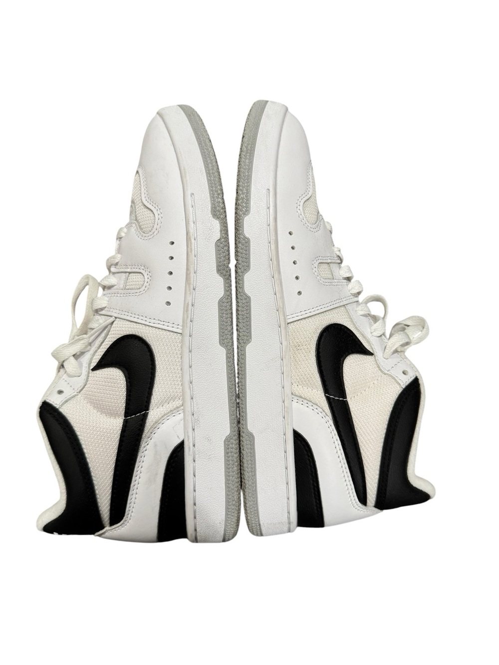 Nike Mac Attack QS SP "White Black" (FB8938-101) Size 10 - Worn Twice
